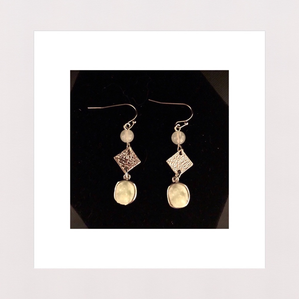 🔴 3 for $25 | Gold and Mint Druzy Drop Earrings
